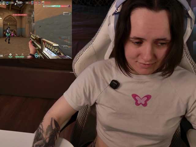LunaL0ve live webcam show
