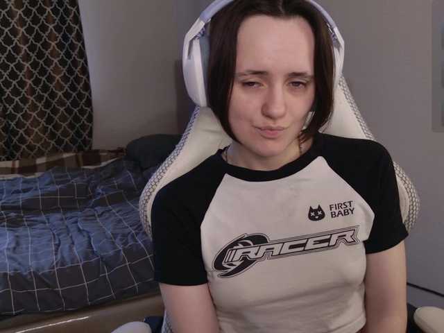 LunaL0ve's BongaCams show and profile