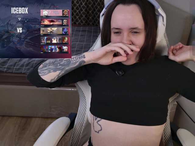 LunaL0ve live webcam show