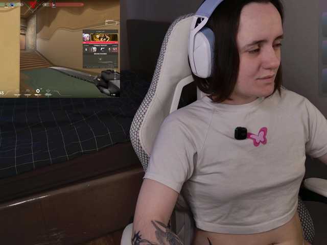 LunaL0ve live webcam show