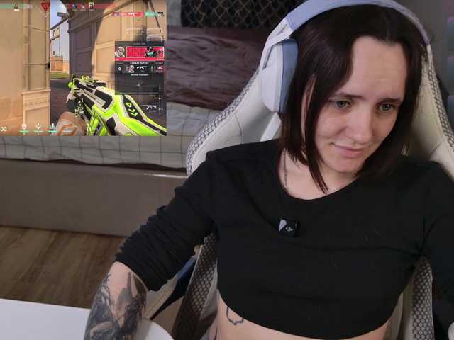 LunaL0ve live webcam show