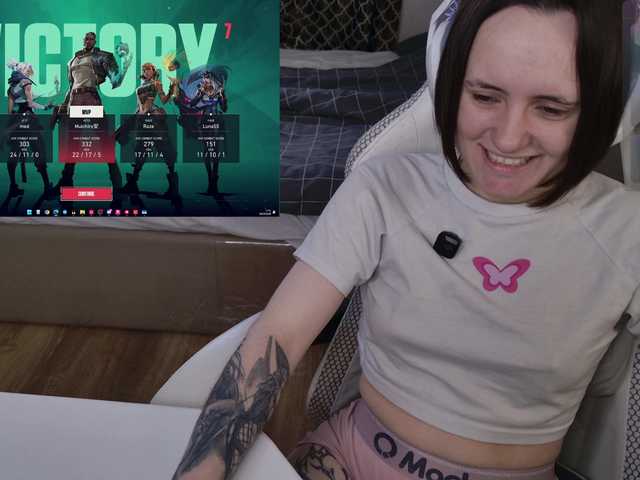 LunaL0ve live cam on BongaCams
