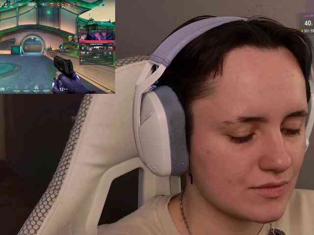 LunaL0ve webcam