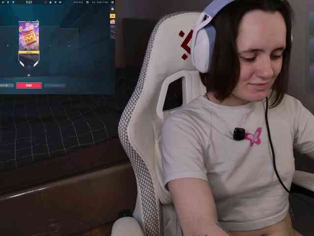 LunaL0ve webcam