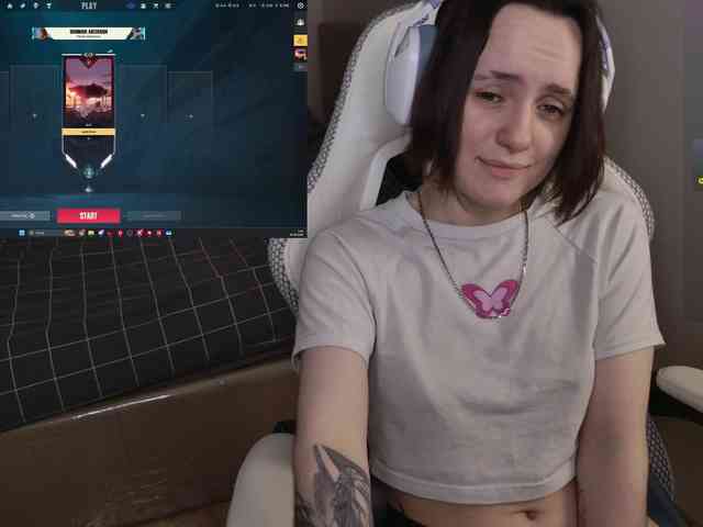 LunaL0ve webcam