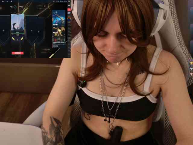 LunaL0ve webcam