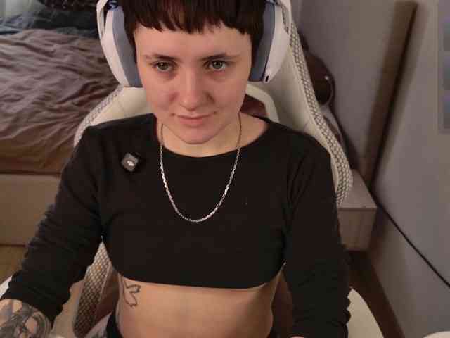 LunaL0ve webcam