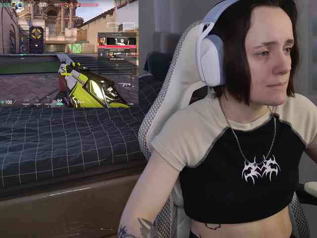 LunaL0ve webcam
