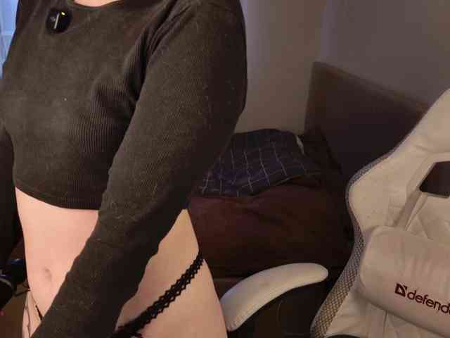 LunaL0ve webcam