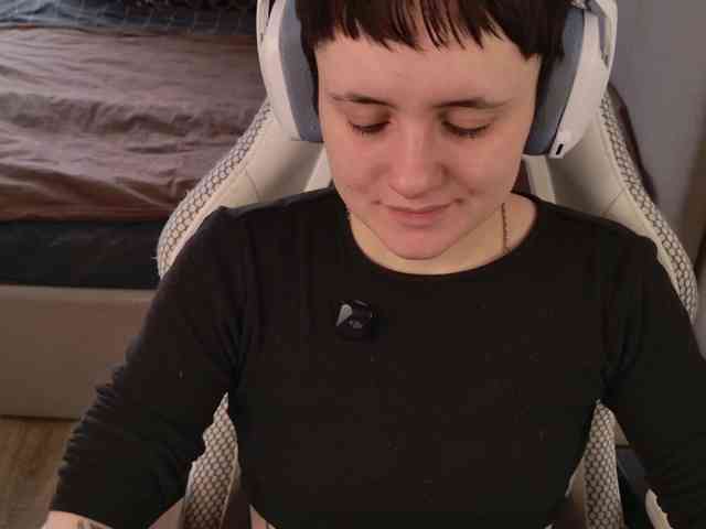 LunaL0ve webcam