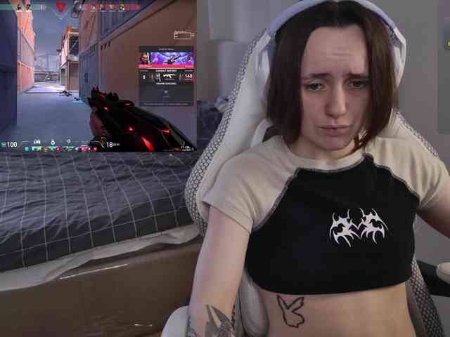 LunaL0ve webcam