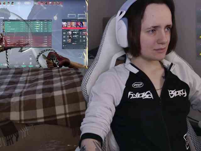LunaL0ve webcam