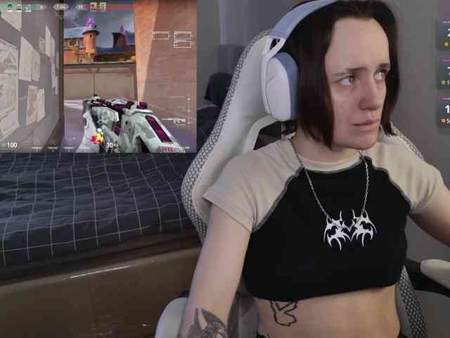 LunaL0ve webcam