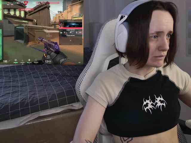 LunaL0ve webcam