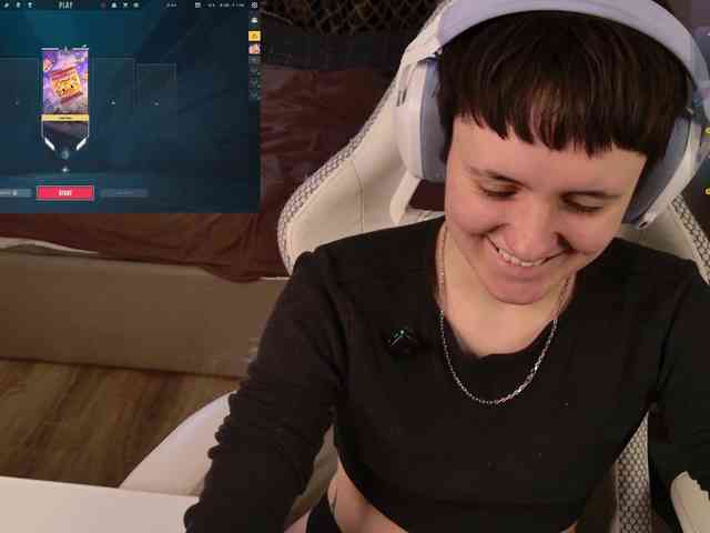 LunaL0ve webcam
