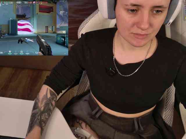 LunaL0ve webcam