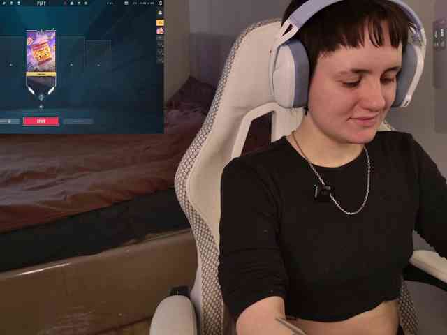 LunaL0ve webcam
