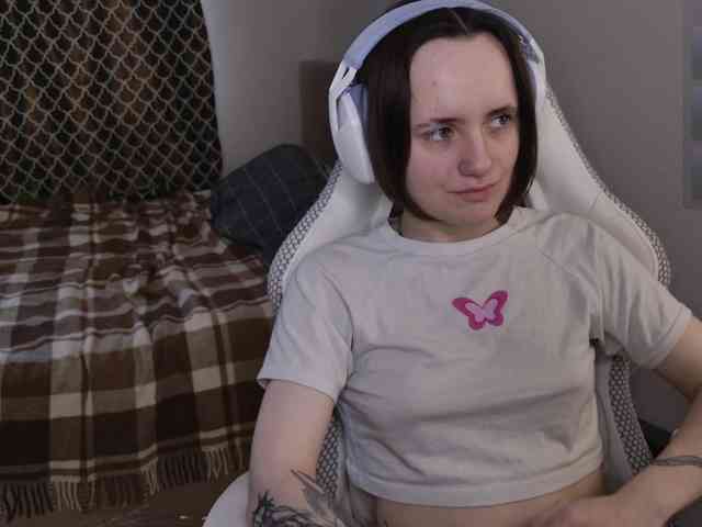 LunaL0ve webcam