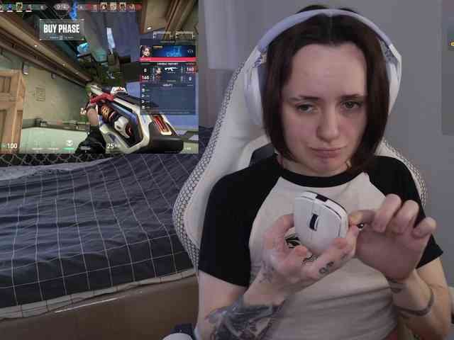 LunaL0ve webcam