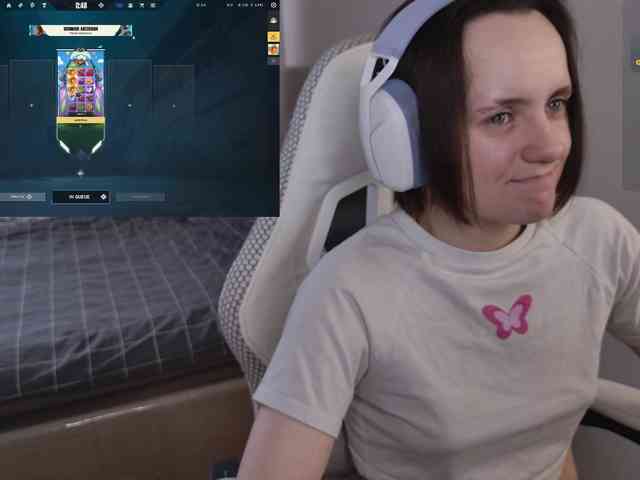 LunaL0ve webcam