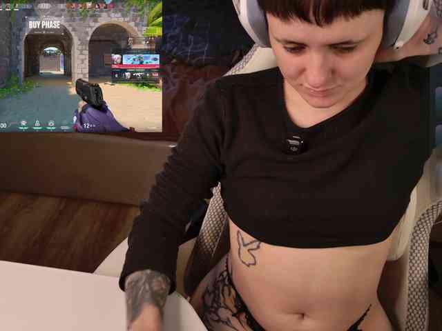 LunaL0ve webcam