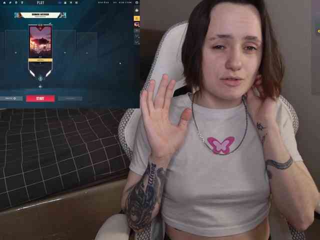 LunaL0ve webcam
