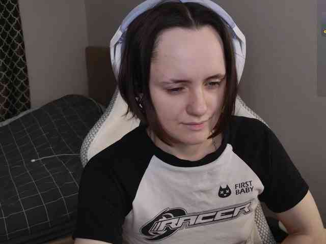 LunaL0ve webcam
