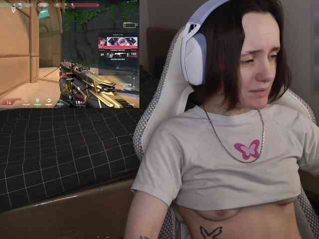 LunaL0ve webcam