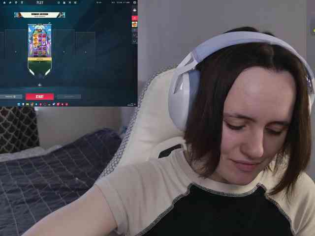 LunaL0ve webcam