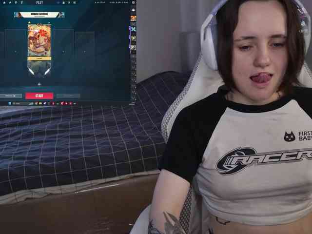 LunaL0ve webcam