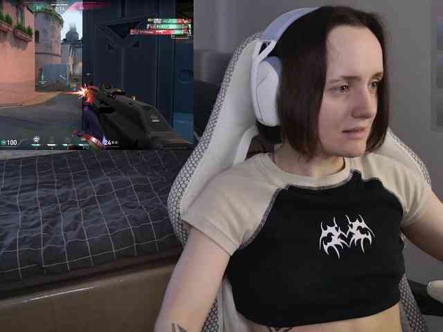 LunaL0ve webcam