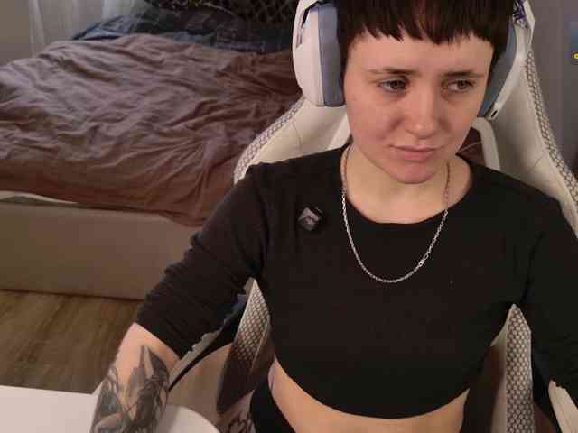 LunaL0ve webcam
