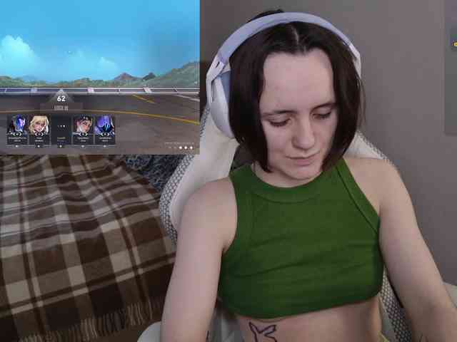 LunaL0ve webcam