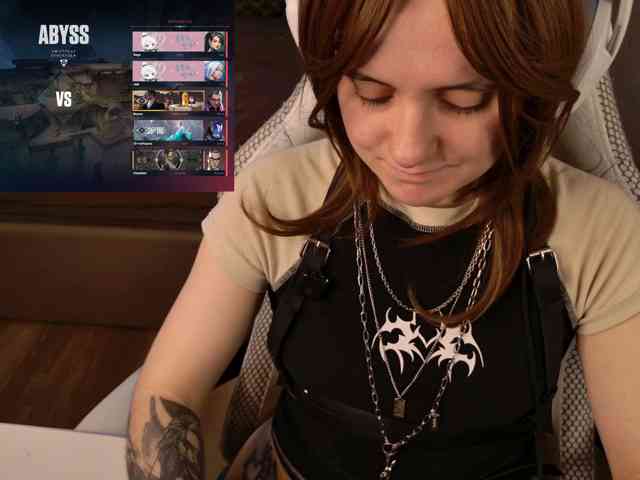 LunaL0ve webcam