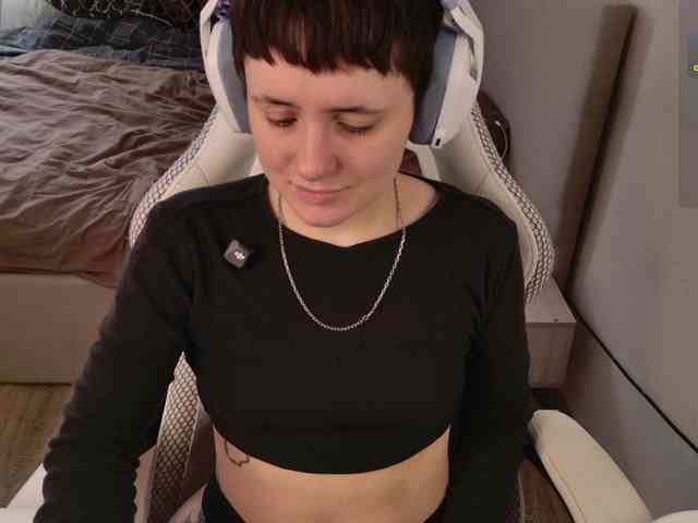 LunaL0ve webcam