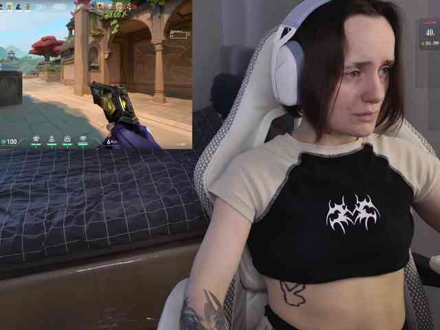 LunaL0ve webcam