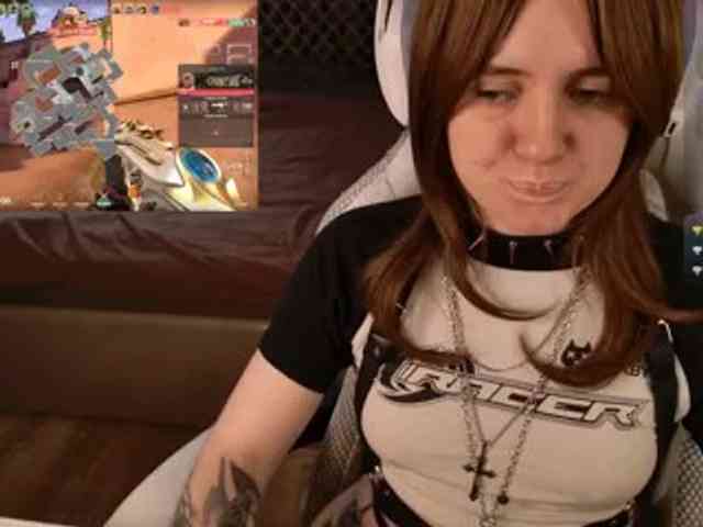 LunaL0ve webcam