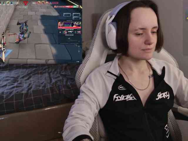 LunaL0ve webcam
