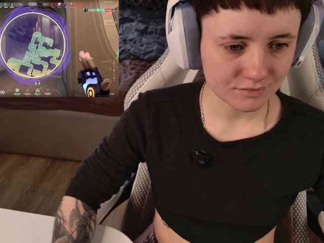 LunaL0ve webcam