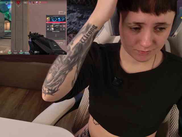 LunaL0ve webcam