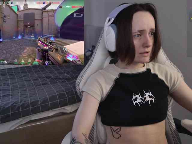 LunaL0ve webcam