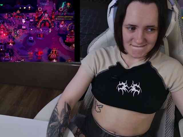 LunaL0ve webcam