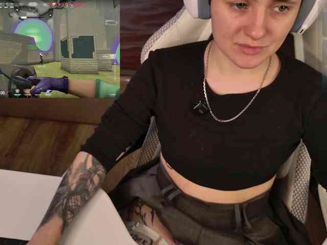 LunaL0ve webcam