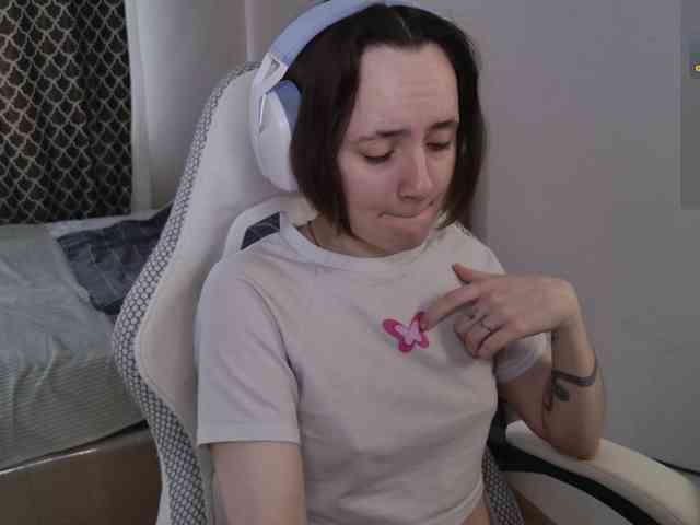 LunaL0ve webcam