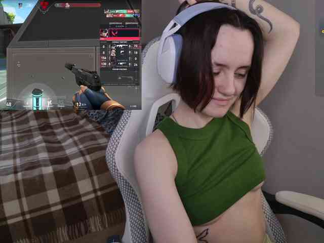 LunaL0ve webcam