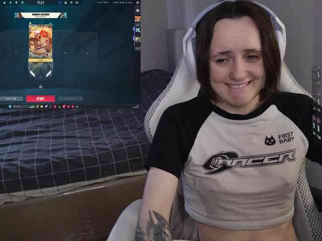 LunaL0ve webcam