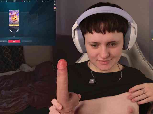 LunaL0ve webcam