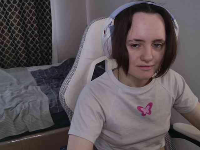 LunaL0ve webcam