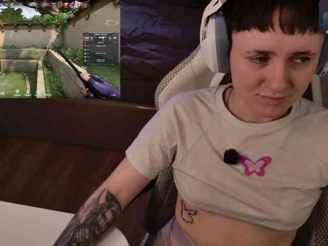 LunaL0ve webcam