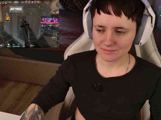 LunaL0ve webcam